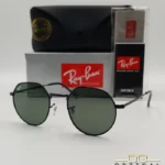Lunettes de soleil Ray-Ban Jack RB3565 noires avec verres verts G-15, étui noir, boîte grise et livret de garantie chez Optical Gallery.
