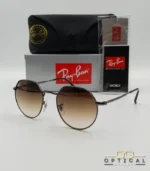 Lunettes de soleil Ray-Ban Jack RB3565 grises métalliques avec verres dégradés marrons, étui noir, boîte d'origine et livret de garantie chez Optical Gallery.