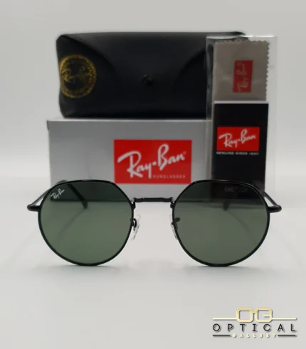 Lunettes de soleil Ray-Ban Jack RB3565 noires avec verres verts G-15, étui noir, boîte grise et livret de garantie chez Optical Gallery.
