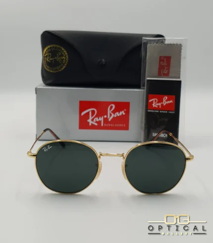 Lunettes de soleil Ray-Ban Julie RB3772 dorées avec verres verts G-15, étui noir, boîte grise et livret de garantie chez Optical Gallery.